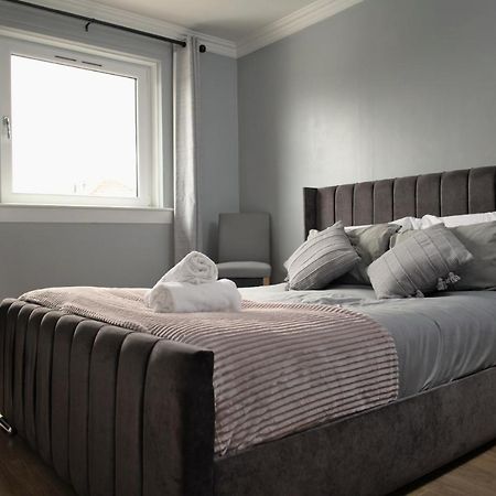 Modern 2-Bed Haven, Free Parking Apartment Edinburgh Bagian luar foto